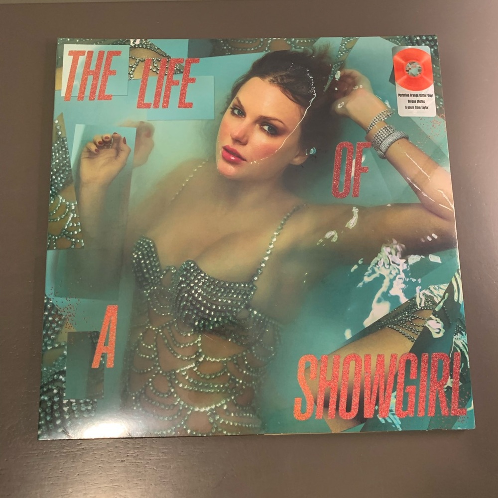TLOAS Life of a Showgirl Sweat & Vanilla Orange Glitter Vinyl with CD Poster - Picture 5 of 13